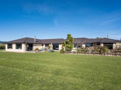 4 Moneymore Place, Wakefield