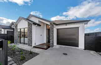 53 Parkland Loop, Milldale