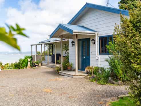167 Summer Road, Tinopai