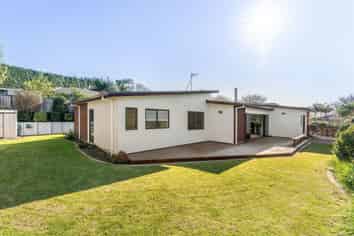 6 Adler Drive, Ohauiti