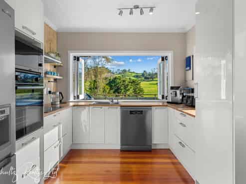 17A Ash Grove, Maungaturoto