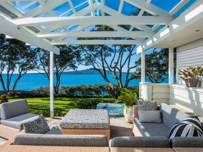  24 Hamana Street, Narrow Neck