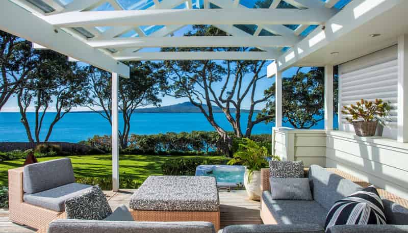  24 Hamana Street, Narrow Neck