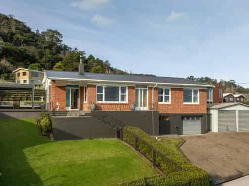 306 Hill Street, Thames