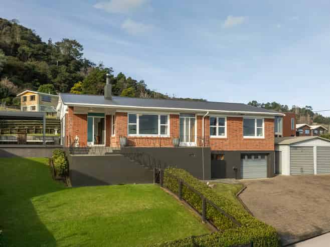 306 Hill Street, Thames