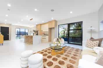 4/28 Brickworks Bay Road, Hobsonville