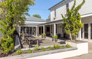 Prime Commercial Premises for lease