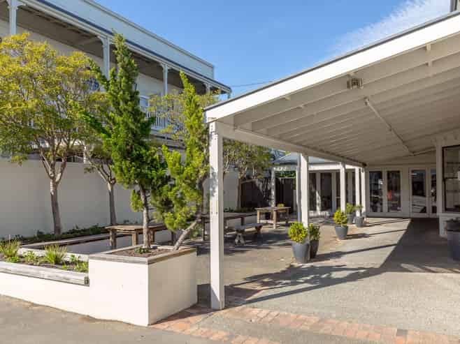 Prime Commercial Premises for lease