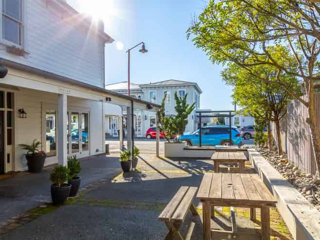Prime Commercial Premises for lease