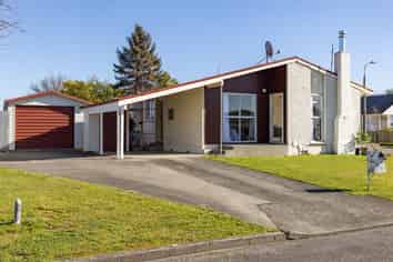 2 Leeds Place, Solway