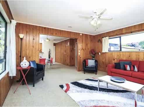 20A Yeovil Rd, Te Atatu Peninsula