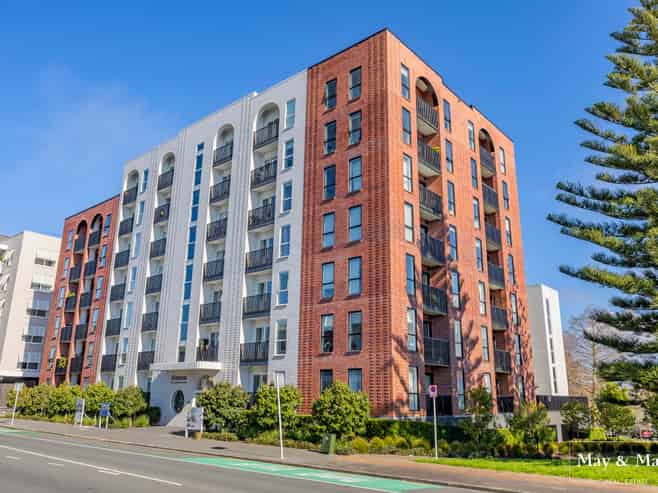 410/1817A Great North Road, Avondale