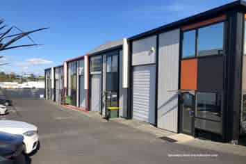MODERN INDUSTRIAL UNIT - PRIME LOCATION
