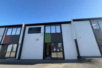 2nd Largest Unit on Arrenway Drive 