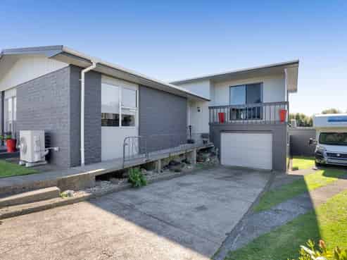 23 Clifton Drive, Waitara