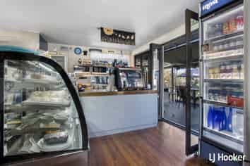 Live and Work at Waihi Beach 
