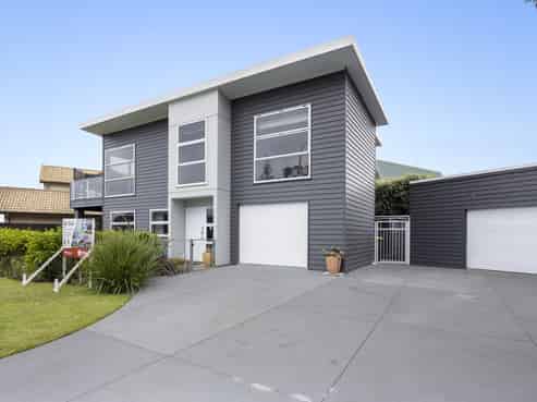 22 Halse Place, Opunake