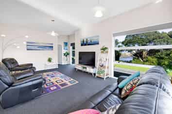 22 Halse Place, Opunake