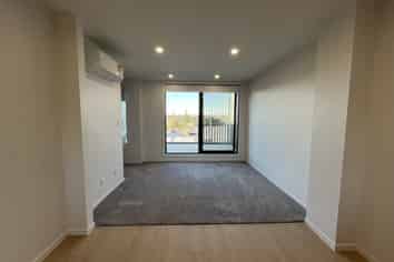 6/10 Fairclough Road, Beach Haven