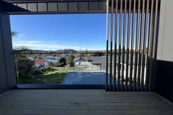 6/10 Fairclough Road, Beach Haven