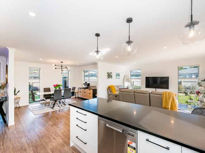 7 Kikorangi Way, Paraparaumu