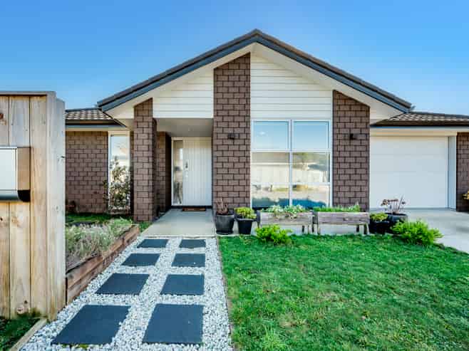 7 Kikorangi Way, Paraparaumu
