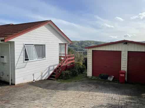 6 Maraval Crescent, Grenada Village