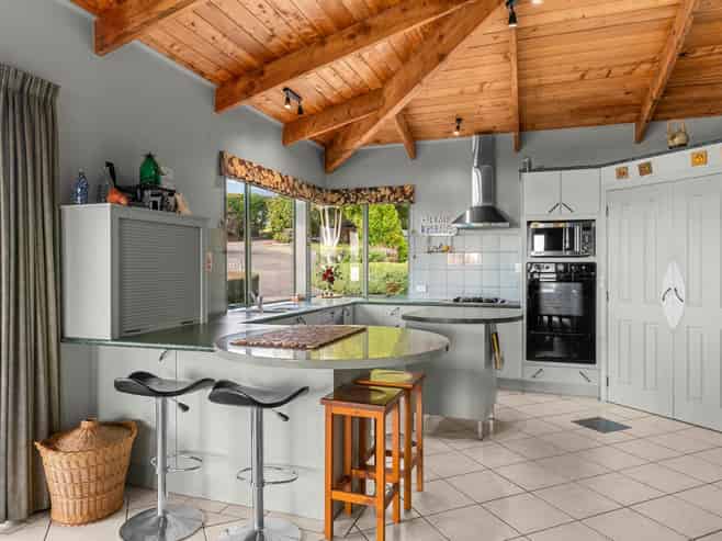 494 Takahiwai Road, One Tree Point