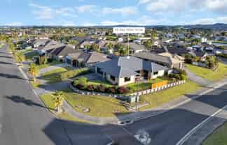 26 Key West Drive, One Tree Point