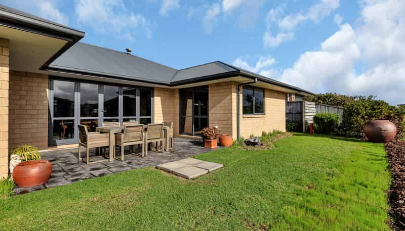 26 Key West Drive, One Tree Point