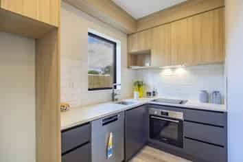 14D Durham Street, Te Atatu Peninsula