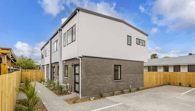 14D Durham Street, Te Atatu Peninsula