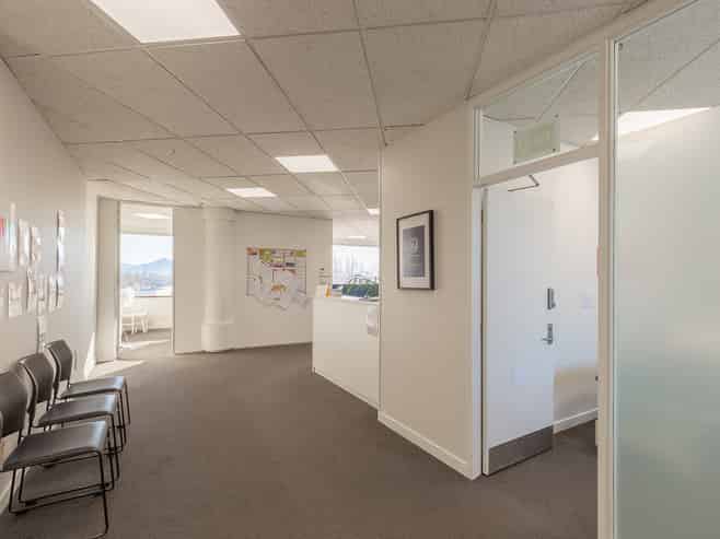 Your Dream Office: Bright, Central, Scenic