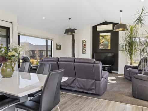 3 Karaka Place, Kinloch