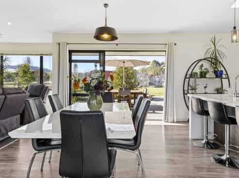 3 Karaka Place, Kinloch
