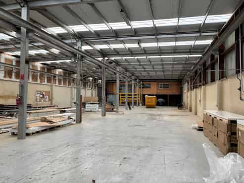 Standalone powerhouse - full drive-around access