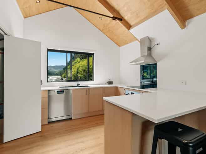 Unit 2, The Alex Apartments, 135 Hallenstein Street, Queenstown