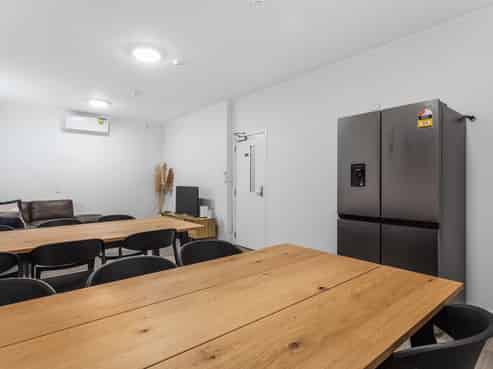 12 Bed Accommodation Plus Retail