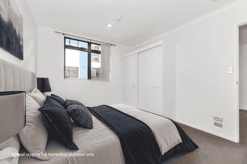 B602/176 Broadway, Newmarket