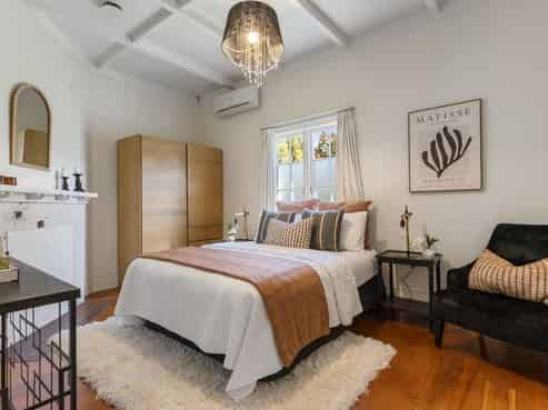 2/8 Clyde Street, Epsom