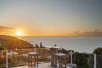 43 Seaview Road, Cable Bay