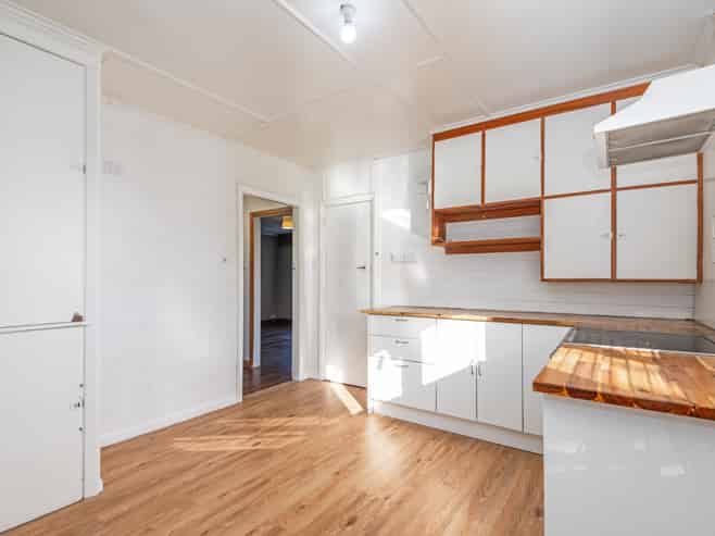 28 and 28a Hammond Street, Bulls