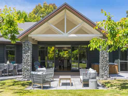 208 Mapara Road, Acacia Bay