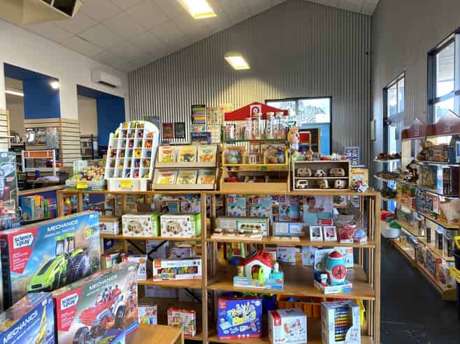 Prime Ahuriri retail with workshop