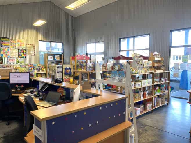 Prime Ahuriri retail with workshop