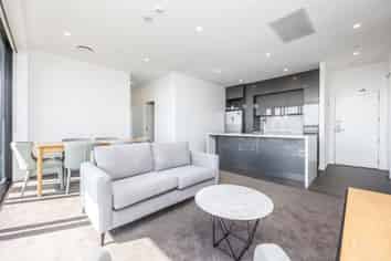 1408/8 Lakewood Court, Manukau