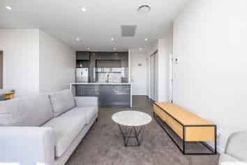 1408/8 Lakewood Court, Manukau