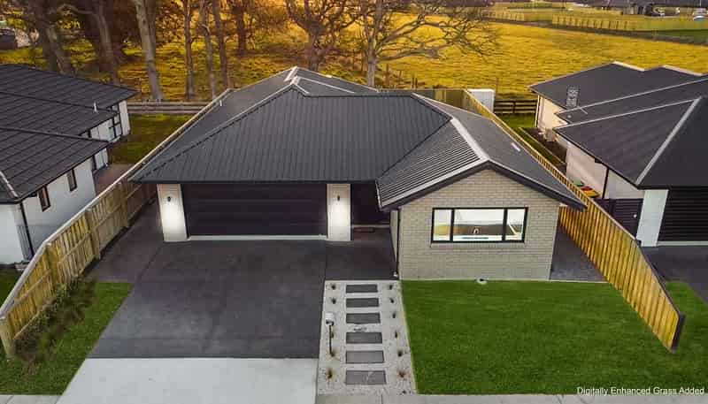 27 Crossley Avenue, Ravenswood