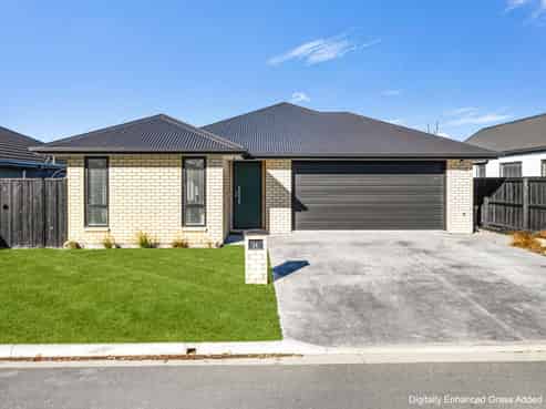 64 Quinn Crescent, Woodend