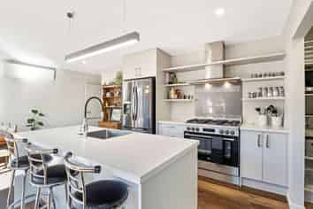 64 Quinn Crescent Woodend, Woodend
